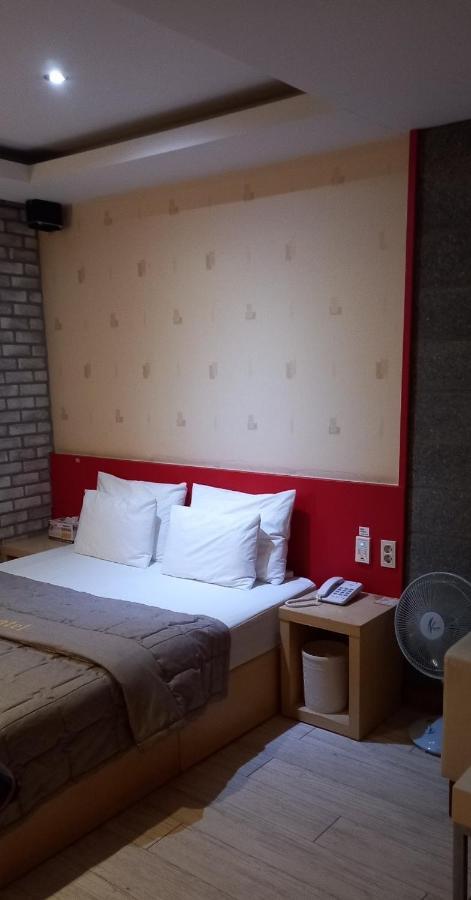 Design Motel T Улсан Екстериор снимка
