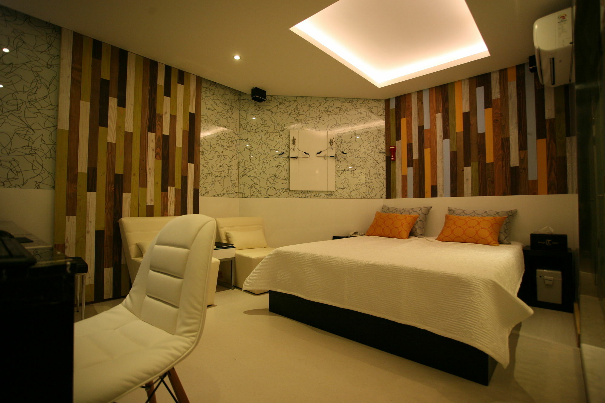 Design Motel T Улсан Екстериор снимка